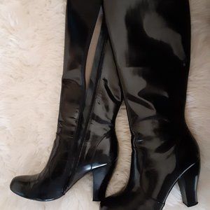 BORN Sassy Black Leather Boots